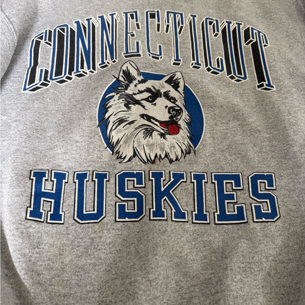 Connecticut Huskies Gray Sweatshirt